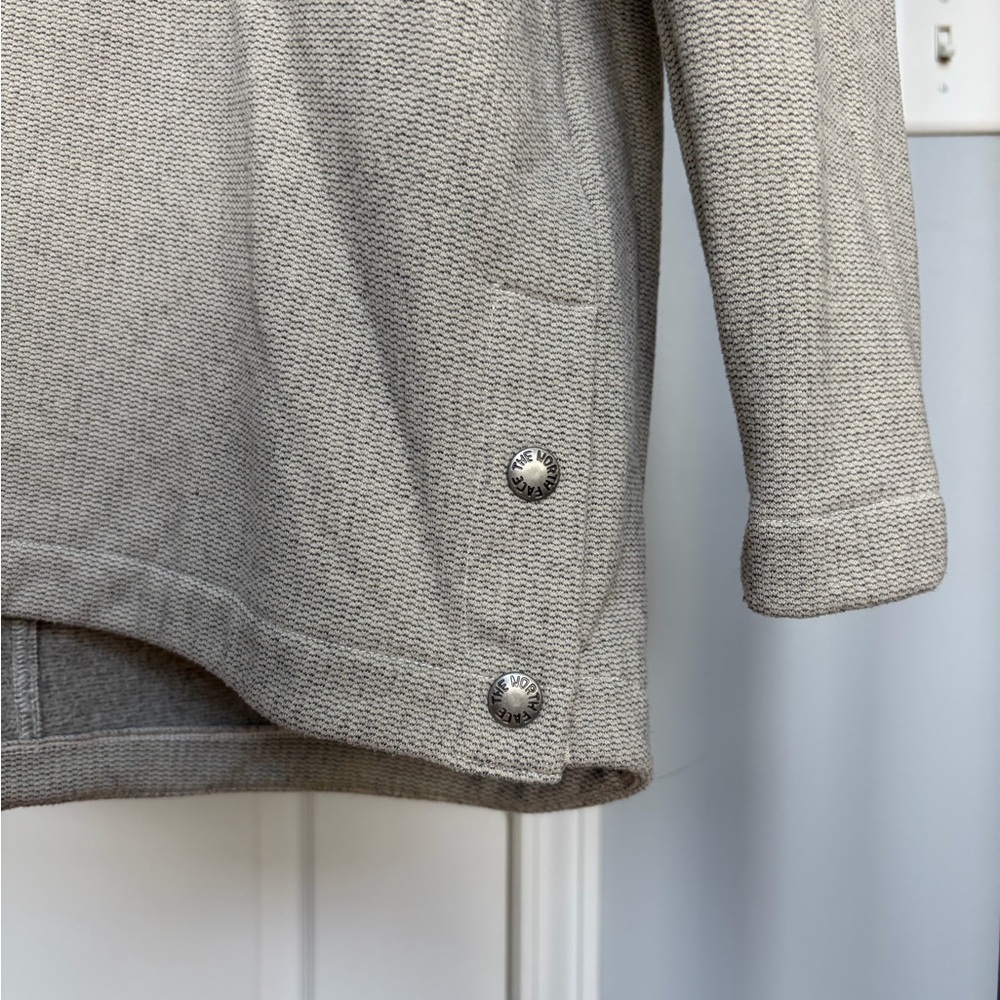 North Face Hooded Sweater - Picture 4 of 6